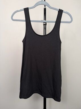 Theory women’s Scoop Neck Bram 2 Black Compliment G014534R